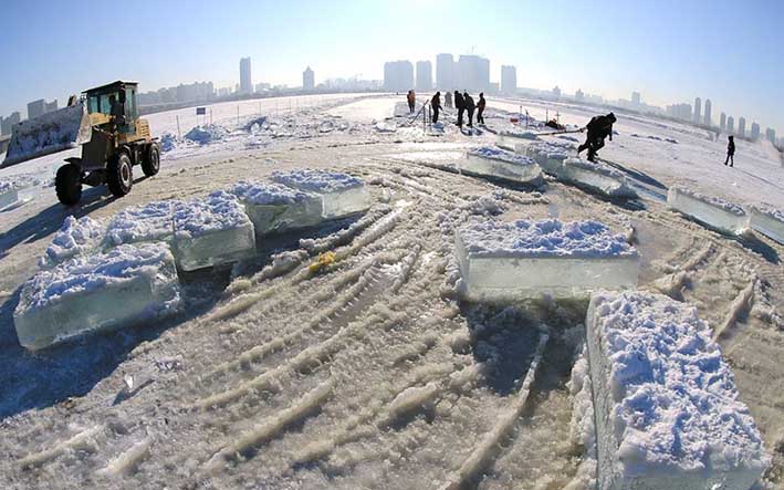 哈爾濱冬季(jì)采冰 采冰工具(jù)